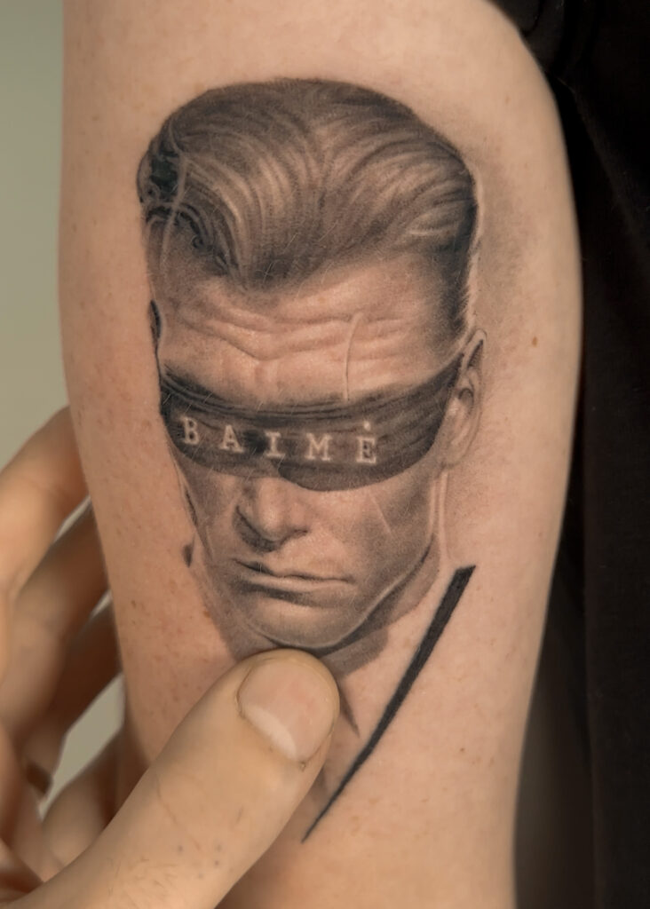 1 month healed tattoo - Blindfolded Portrait - Upper arm - Vytautas Tattoo